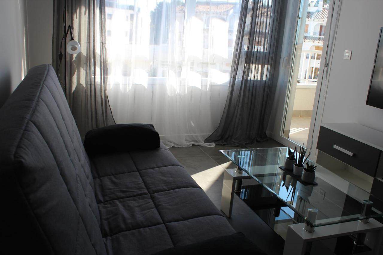 New Apartment With Sea View Of Andrew And Natallia Campoamor Esterno foto