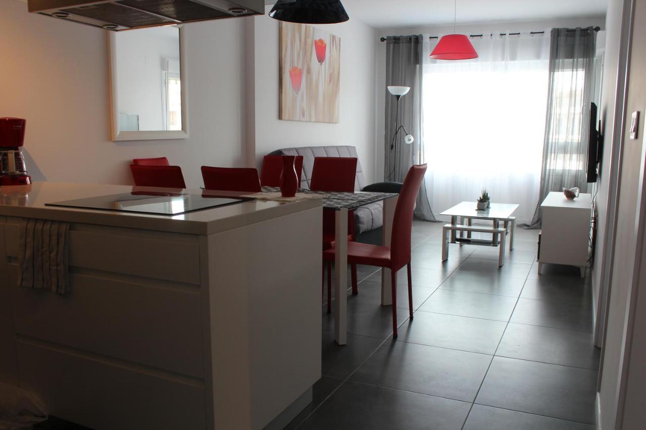 New Apartment With Sea View Of Andrew And Natallia Campoamor Esterno foto